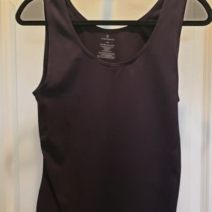 Tank top Black Large but runs small more like medium.